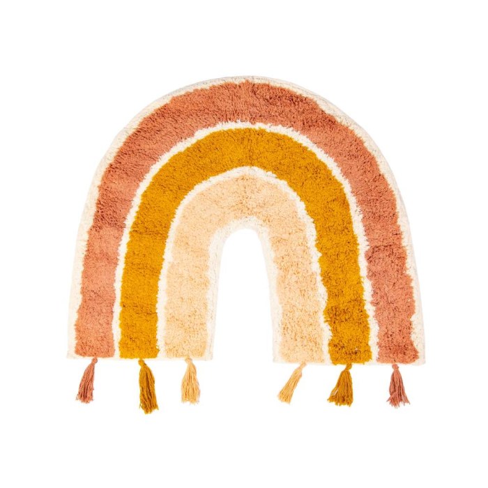 QUIN039_A_Earth_Rainbow_Rug_With_Tassles